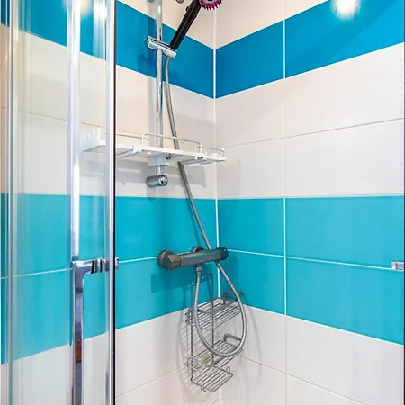 Guestready - Charming Retreat In La Roquette * Parigi